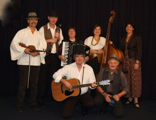 ZADAR met "De bruiloft der zeven zigeuners"